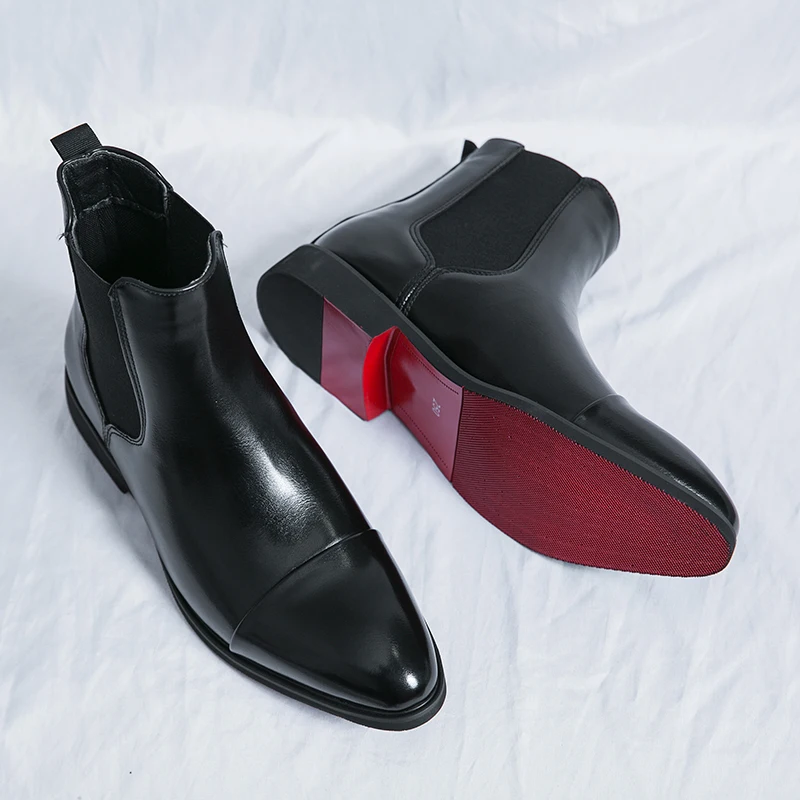 Chaussures Chelsea pour homme en cuir noir avec semelle rouge moderne