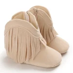 bottines bebe fille abricot a franges sur fond blanc