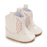 bottines bebe fille blanches western a scratch sur fond blanc