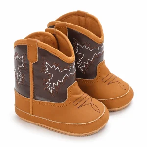 bottines bebe western marron et ocre a motifs brodes vue ensemble fond blanc