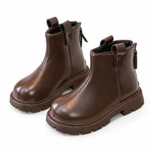 bottines chelsea enfant marron a couture centrale sur fond blanc