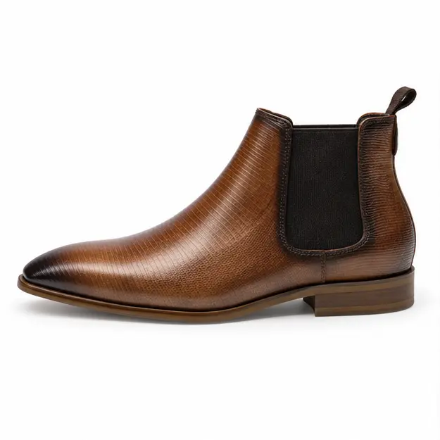 bottines chelsea homme marron a effet patine vue de profil sur fond blanc 45377