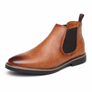 bottines chelsea homme marron a elastiques noirs vue de trois quarts sur fond blanc 45432