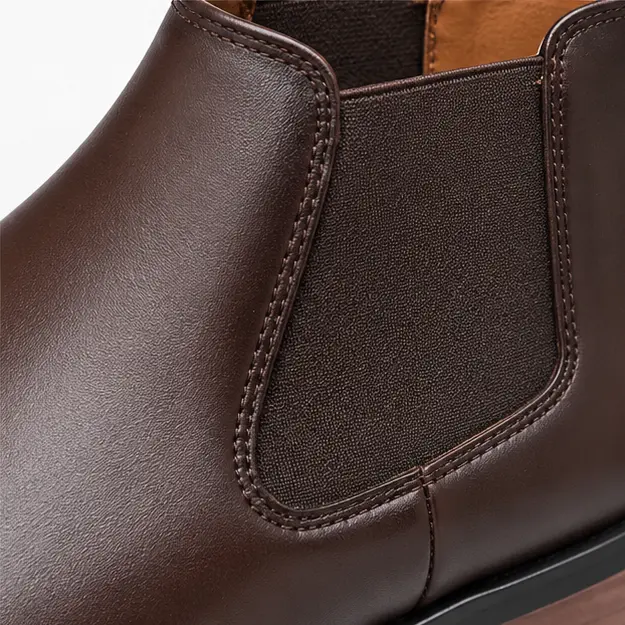 bottines chelsea homme marron a elastiques ton sur ton detail de lelastique et des coutures 45336