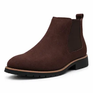 bottines chelsea homme marron a finition mate vue de trois quarts sur fond blanc 45400
