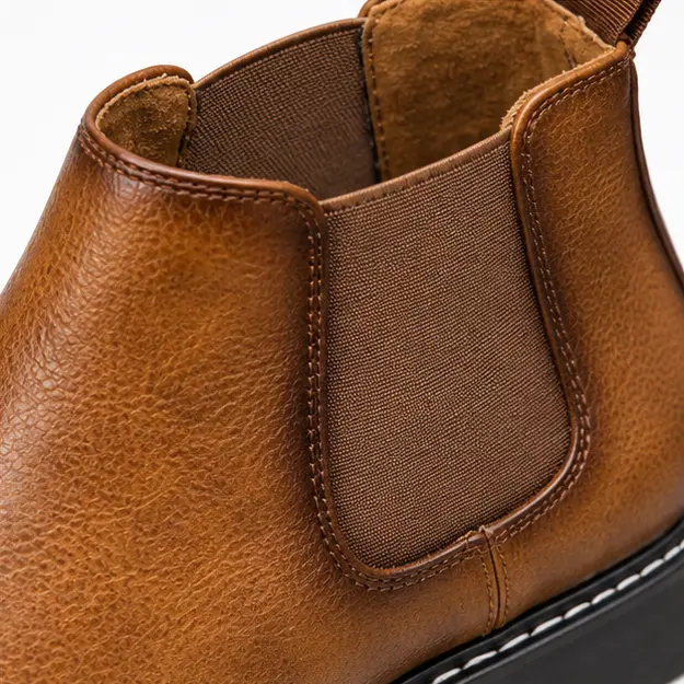 bottines chelsea homme marron a silhouette elancee detail de lelastique et de la texture 45379
