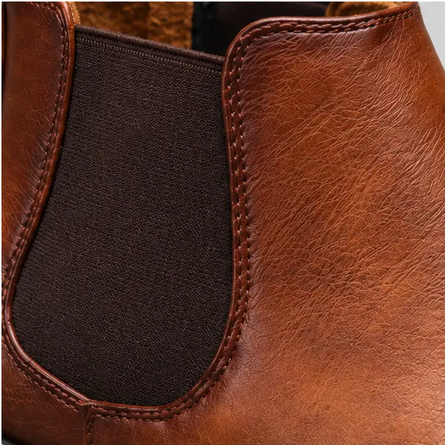 bottines chelsea homme marron a tige unie detail de lelastique et de la texture 45341