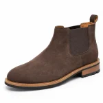 bottines chelsea homme marron cafe a enfiler vue de trois quarts sur fond blanc 45396