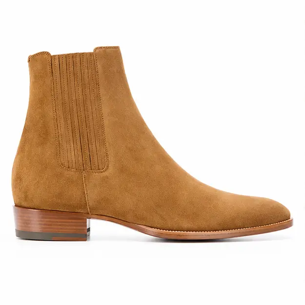 bottines chelsea homme marron clair a bout effile vue de profil sur fond blanc 45382