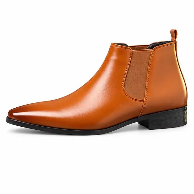 bottines chelsea homme marron clair a ligne fuselee vue de profil sur fond blanc 45316