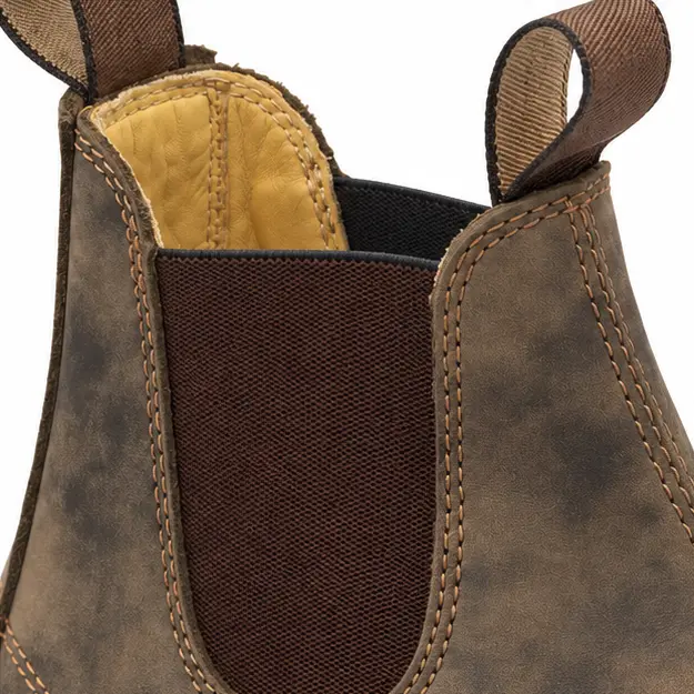 bottines chelsea homme marron patine a semelle epaisse detail de lelastique et de la texture patinee 45435