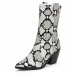bottines cowboy femme blanches effet serpent vue de trois quarts sur fond blanc 45203