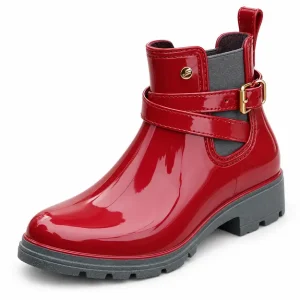 bottines de pluie femme rouges en caoutchouc vue de trois quarts sur fond blanc 45169