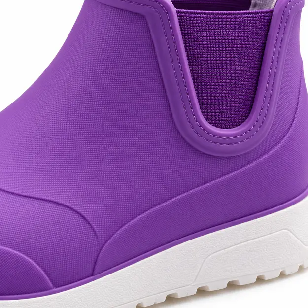 bottines de pluie femme violettes fourrees detail de lelastique violet et de la semelle blanche 45179