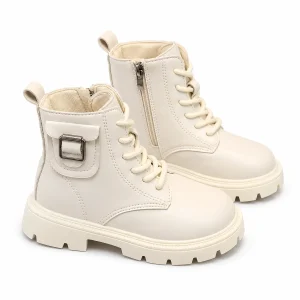 bottines enfant beiges non fourrees a boucle rectangulaire et zip sur fond blanc