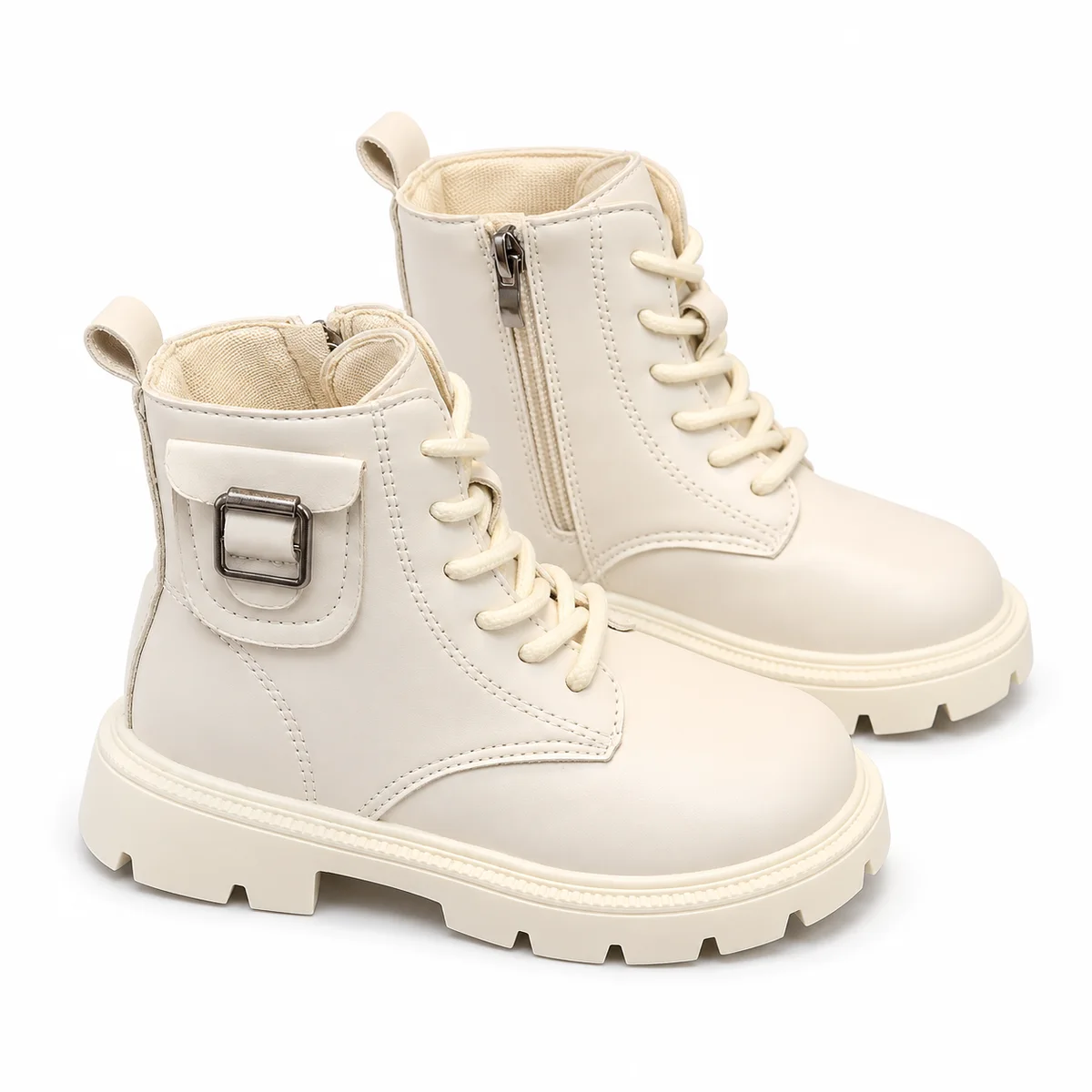 bottines enfant beiges non fourrees a boucle rectangulaire et zip sur fond blanc