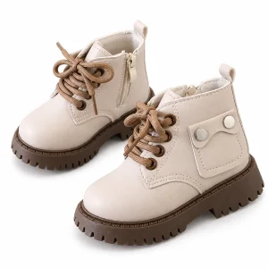 bottines enfant beiges non fourrees a semelle marron sur fond blanc