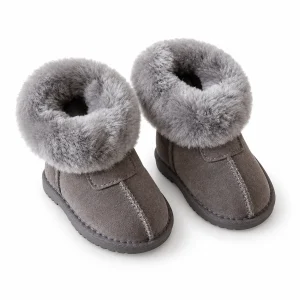 bottines enfant grises fourrees a revers sur fond blanc