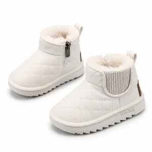 bottines enfant ivoire fourrees a zip et revers sur fond blanc