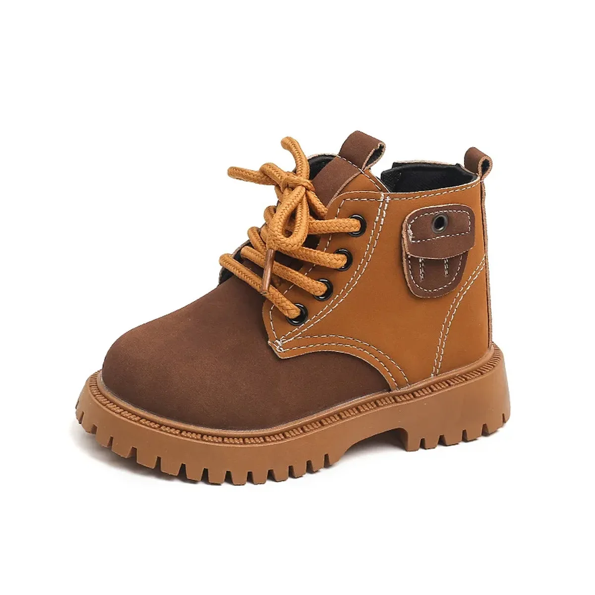 bottines enfant marron bicolores a lacets jaunes sur fond blanc