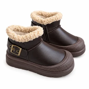 bottines enfant marron fourrees en similicuir a zip sur fond blanc
