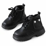 bottines enfant noires fourrees a poche laterale sur fond blanc