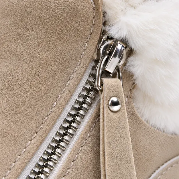 bottines femme beiges doublees a zip detail du zip et de la doublure blanche 45215