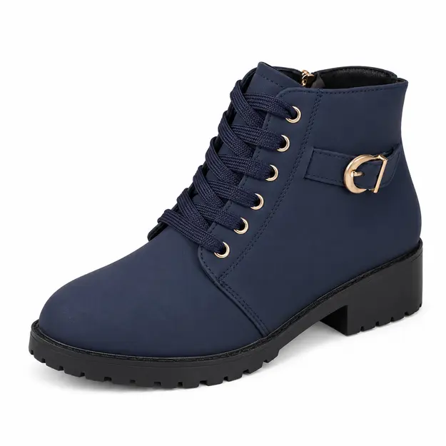 bottines femme bleues a lacets et talon carre vue de trois quarts sur fond blanc 45211