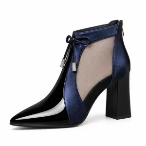 bottines femme bleues ajourees a haut talon vue de trois quarts sur fond blanc 45227