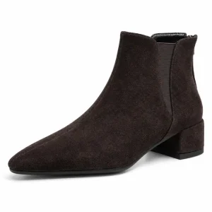 bottines femme marron fourrees a bout effile vue de trois quarts sur fond blanc 45136