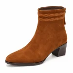 bottines femme marron fourrees a finition veloutee vue de trois quarts sur fond blanc 45141