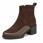 bottines femme marron fourrees a talon carre et zip vue de trois quarts sur fond blanc 45248