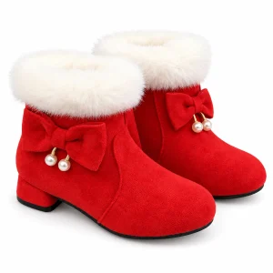 bottines fille rouges fourrees a talon et revers sur fond blanc