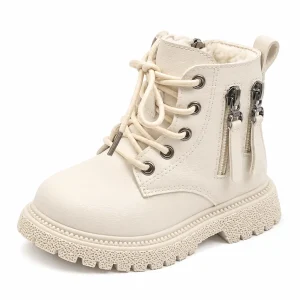bottines garcon beiges fourrees a lacets et zips sur fond blanc