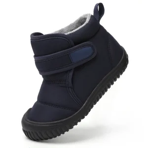 bottines garcon bleu marine fourrees a scratch sur fond blanc