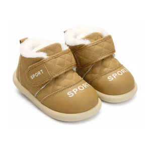 bottines garcon camel fourrees a scratch sur fond blanc