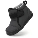 bottines garcon grises fourrees a scratch sur fond blanc