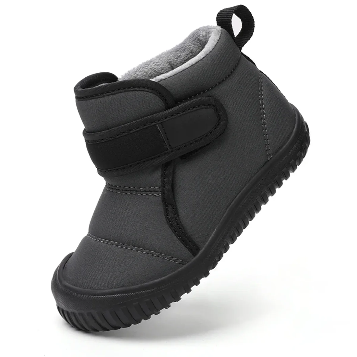 bottines garcon grises fourrees a scratch sur fond blanc