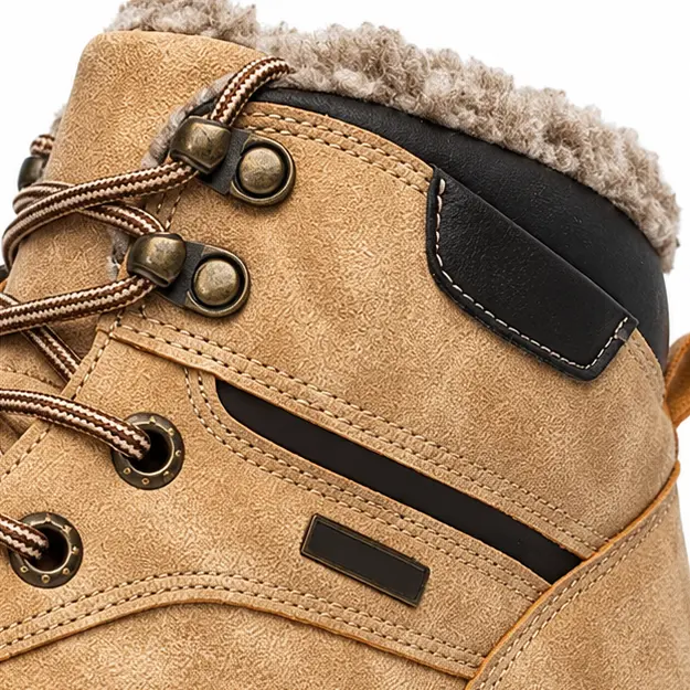 bottines homme beige kaki fourrees a semelle crantee detail des crochets et du col fourre 45453