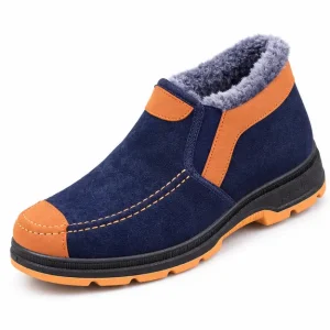 bottines homme bleues fourrees style mocassin vue de trois quarts sur fond blanc 45460