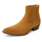 bottines homme camel a zip et finition veloutee vue de trois quarts sur fond blanc 45308