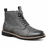 bottines homme grises a lacets et bout rapporte vue de trois quarts sur fond blanc 45420