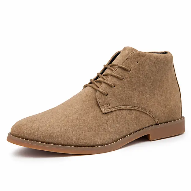 bottines homme kaki en suedine a lacets vue de trois quarts sur fond blanc 45298