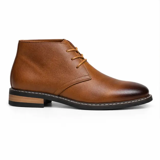 bottines homme marron a lacets et bout fonce vue de profil sur fond blanc 45425