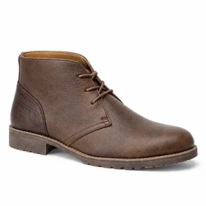 bottines homme marron a lacets et empiecements vue de trois quarts sur fond blanc 45443