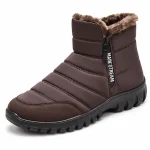 bottines homme marron fourrees a zip vue de trois quarts sur fond blanc 45456