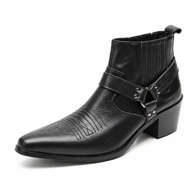 bottines homme noires a brides et anneau lateral vue de trois quarts sur fond blanc 45428