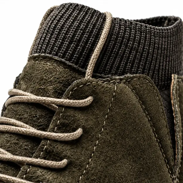 bottines homme vert militaire a lacets et col cotele detail du col cotele et du lacage 45328