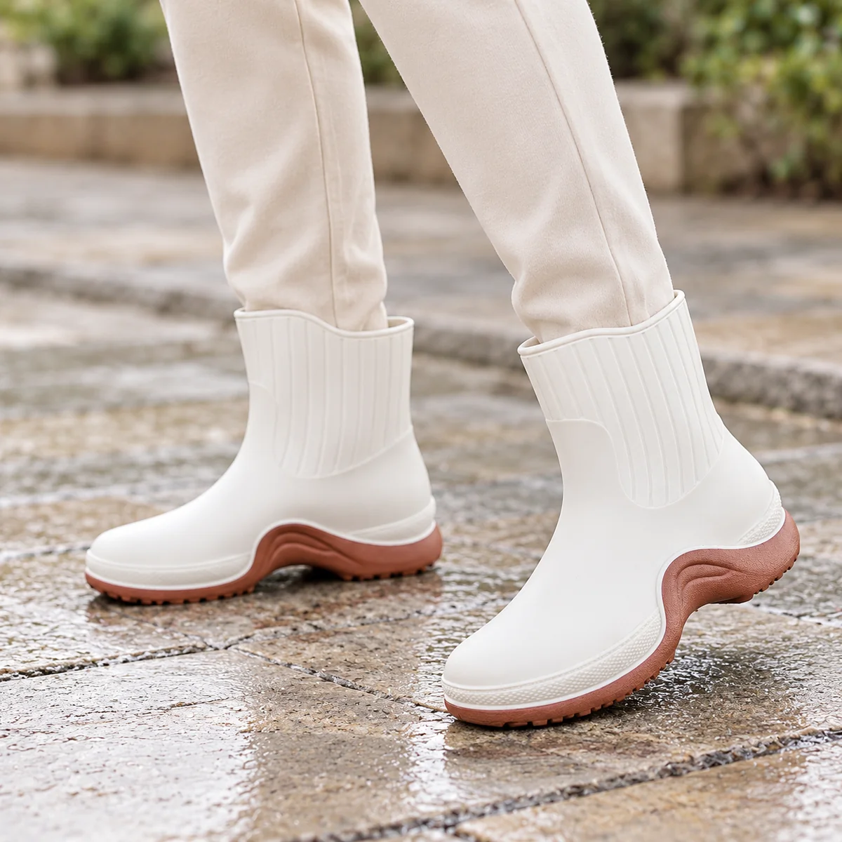44293 15a bottines de pluie femme beiges a tige porte