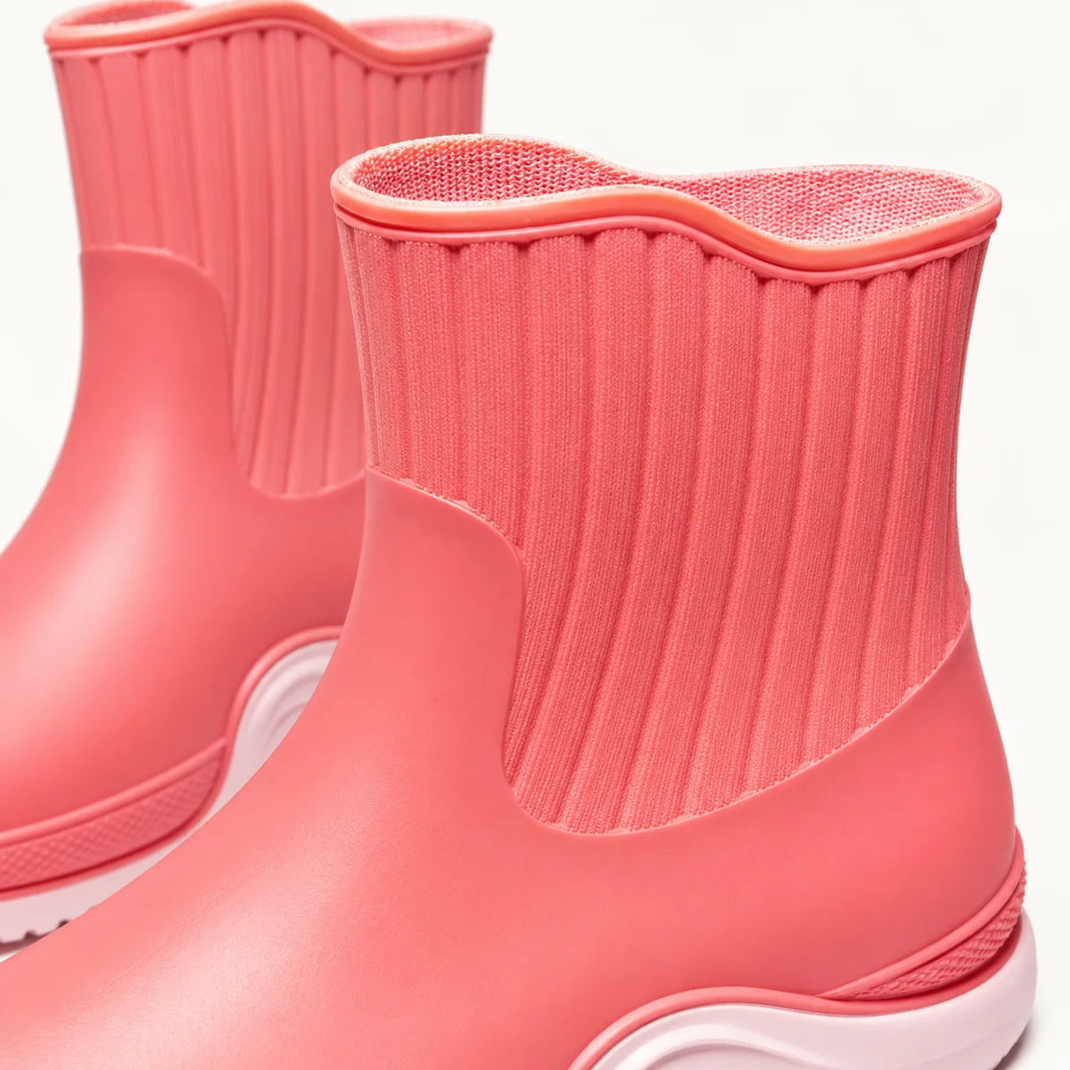 44294 15a bottines de pluie femme roses a tige c detail